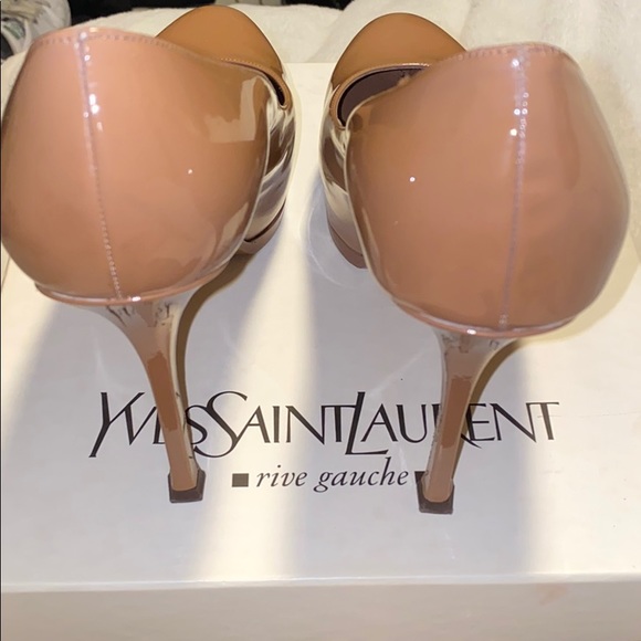 YSL Tribtoo Nude Patent Pumps - Picture 12 of 14